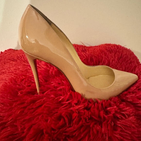 So Kate - Christian Louboutin - Picture 1 of 6